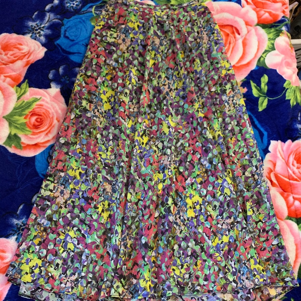 Gorgeous Topshop Midi Skirt.